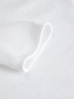 Detaljefoto af hvid Fifi boatneck bluse. Fra BySofieSønderby