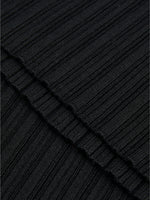 Detaljefoto af sort Hadley bluse. På hvid baggrund. Fra BySofieSønderby