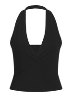 Sort halterneck-top med dyb V-udskæring, båret uden synlige detaljer eller mønstre, mod en ensfarvet baggrund, fremstillet af glat stof med let elastisk udseende.