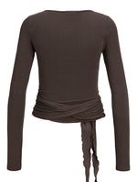 Produktfoto af Luna cardigan i brun. På hvid baggrund. Fra by Sofie Sønderby