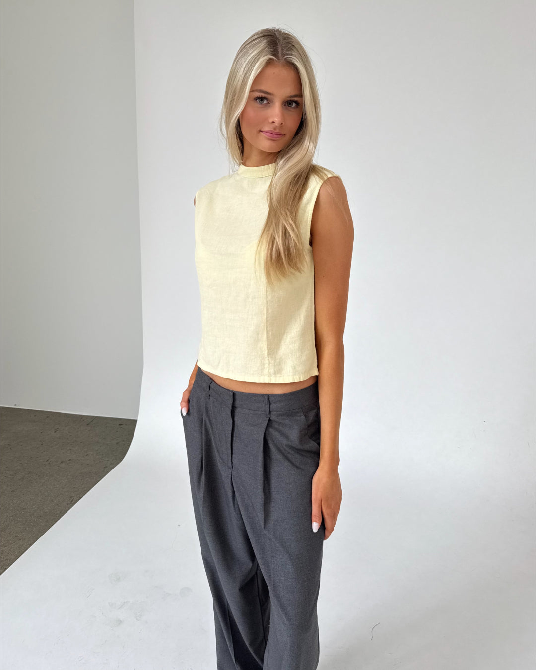ANNIKA hør top gul