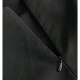 Detaljebillede af sort CAT top. Fra BySofieSønderby