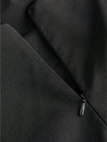 Detaljebillede af sort CAT top. Fra BySofieSønderby