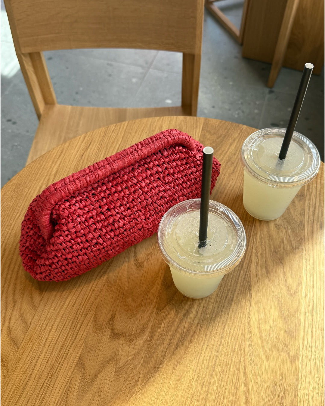 Produktbillede af rød Cecelia clutch. Fra BySofieSønderby