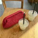 Produktbillede af rød Cecelia clutch. Fra BySofieSønderby