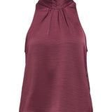 Produktbillede af bordeaux ærmeløs CHILLI top med sløjfe. Set forfra. Fra BySofieSønderby