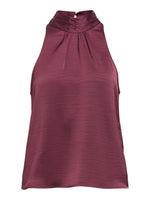 Produktbillede af bordeaux ærmeløs CHILLI top med sløjfe. Set forfra. Fra BySofieSønderby