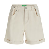 Produktfoto af DORA shorts, beige på hvid baggrund - fra BySofieSønderby