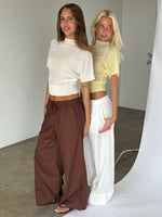 Modelbillede af DYLAN strik top. Fra BySofieSønderby