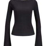Produktbillede af FIFI boatneck top i sort. Set forfra. Fra BySofieSønderby