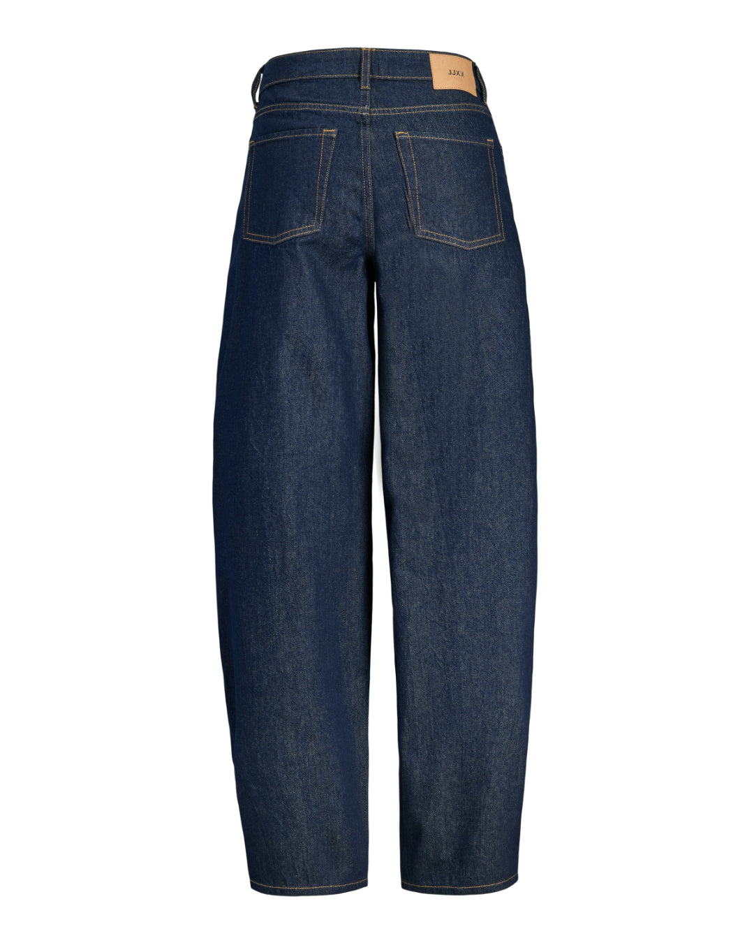 Produktbillede af blå FUJI jeans med nitte detaljer. Barrel formet design. Set bagfra. Fra BySofieSønderby