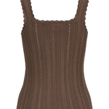 Produktbillede af brun GIANNA top. Set bagfra. Fra BySofieSønderby