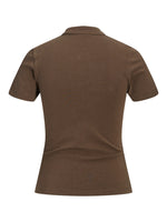 Produktbillede af GIGI t-shirt i brun. Set bagfra. Fra BySofieSønderby