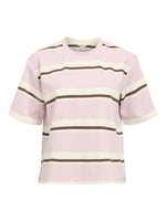 Produktbillede af lyserød HAZEL t-shirt. Set forfra. Fra BySofieSønderby