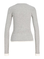 Produktbillede af HENNA med lange ærmer i grå. Set bagfra. Fra BySofieSønderby