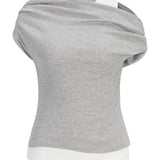 Produktbillede af grå Henna off-shoulder top. Set forfra. Fra BySofieSønderby