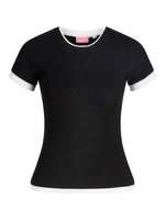 Produktfoto af en Henna t-shirt i sort med hvid kant. Baggrund er hvid. Fra BySofieSønderby