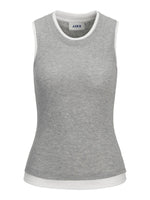 Produktbillede af går Henna top. Set forfra. Fra BySofieSønderby