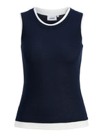 Produktbillede af navy Henna top. Set forfra. Fra BySofieSønderby