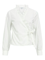 Produktbillede af hvid HOPE bluse. Set forfra. BySofieSønderby.