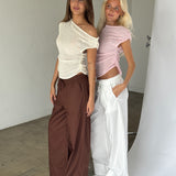 Modelbillede af JAZMIN off shoulder top. Fra BySofieSønderby