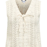 Produktbillede af creme farvet JOLIN top. Set forfra. Fra BySofieSønderby