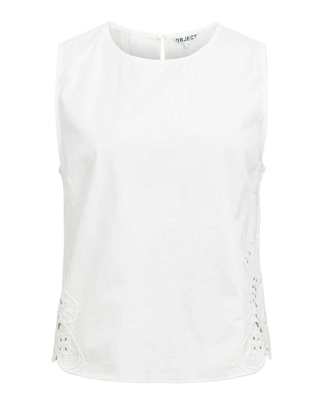 Produktbillede af hvid MADIA top. Set forfra. Fra BySofieSønderby