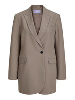 mary-blazer-sand