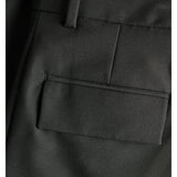 Detaljebillede af sorte NAOMI ELLIS bukser. Fra BySofieSønderby