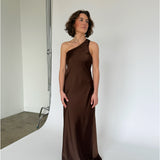 NAT one shoulder kjole, brun