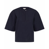 Produktfoto af OLEANE bluse, navy på hvid baggrund - fra BySofieSønderby
