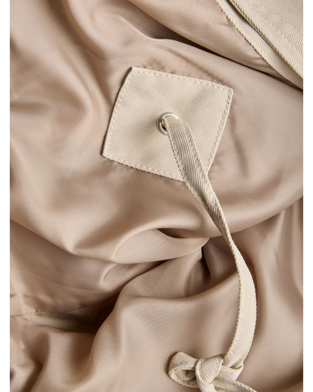 Produktbillede af beige OLIVIA jakke. Fra BySofieSønderby