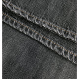 Detaljefoto af grå Palermo jeans. På hvid baggrund. Fra BySofieSønderby
