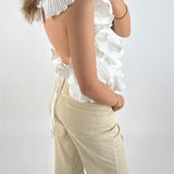 Modelbillede af hvid RHINA top. Set bagfra. Fra BySofieSønderby