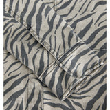 sarah-jakke-zebra