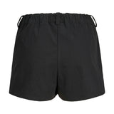 Produktbillede af sorte SILJA shorts. Set bagfra. Fra BySofieSønderby