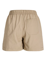 Produktbillede af sand farvede SKY shorts. Set bagfra. Fra BySofieSønderby