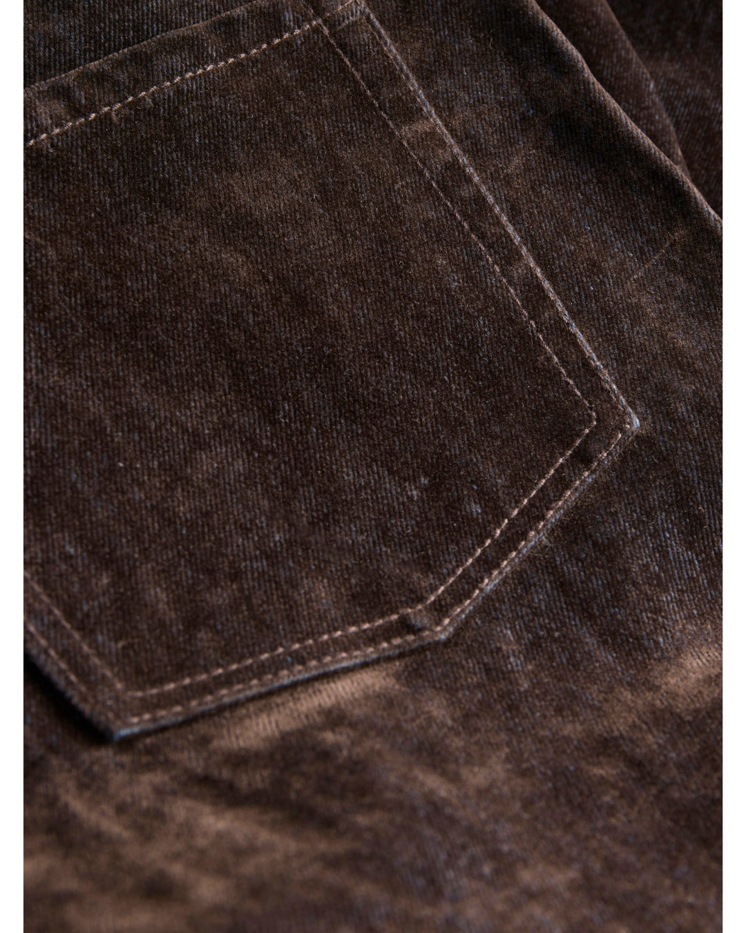 Detaljefoto af brune Tokyo jeans. Fra BySofieSønderby