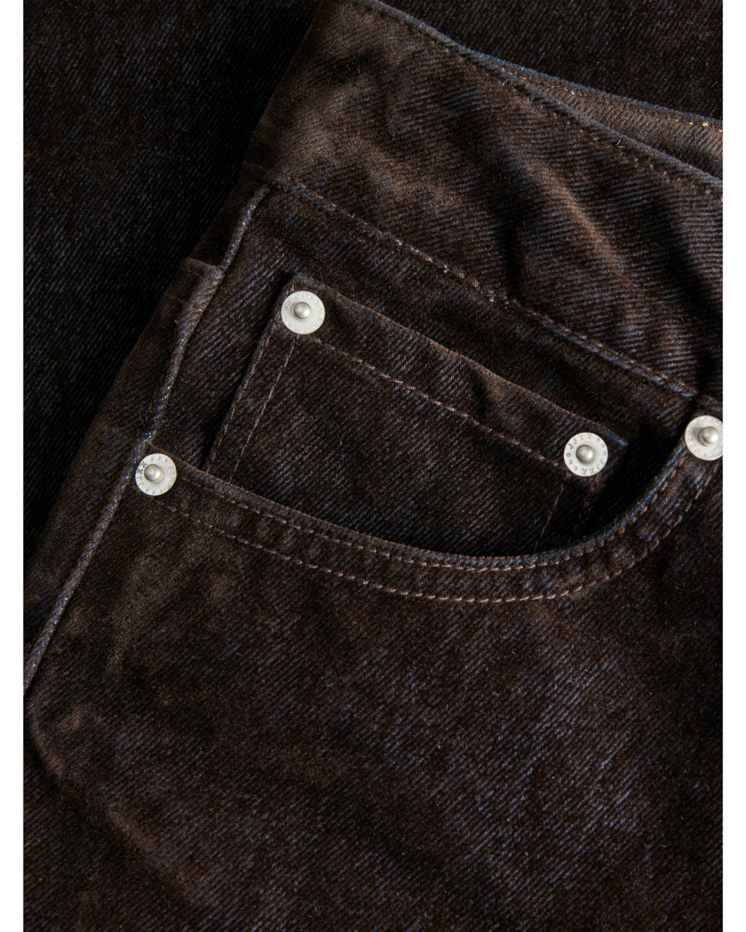Detaljefoto af brune Tokyo jeans. Fra BySofieSønderby