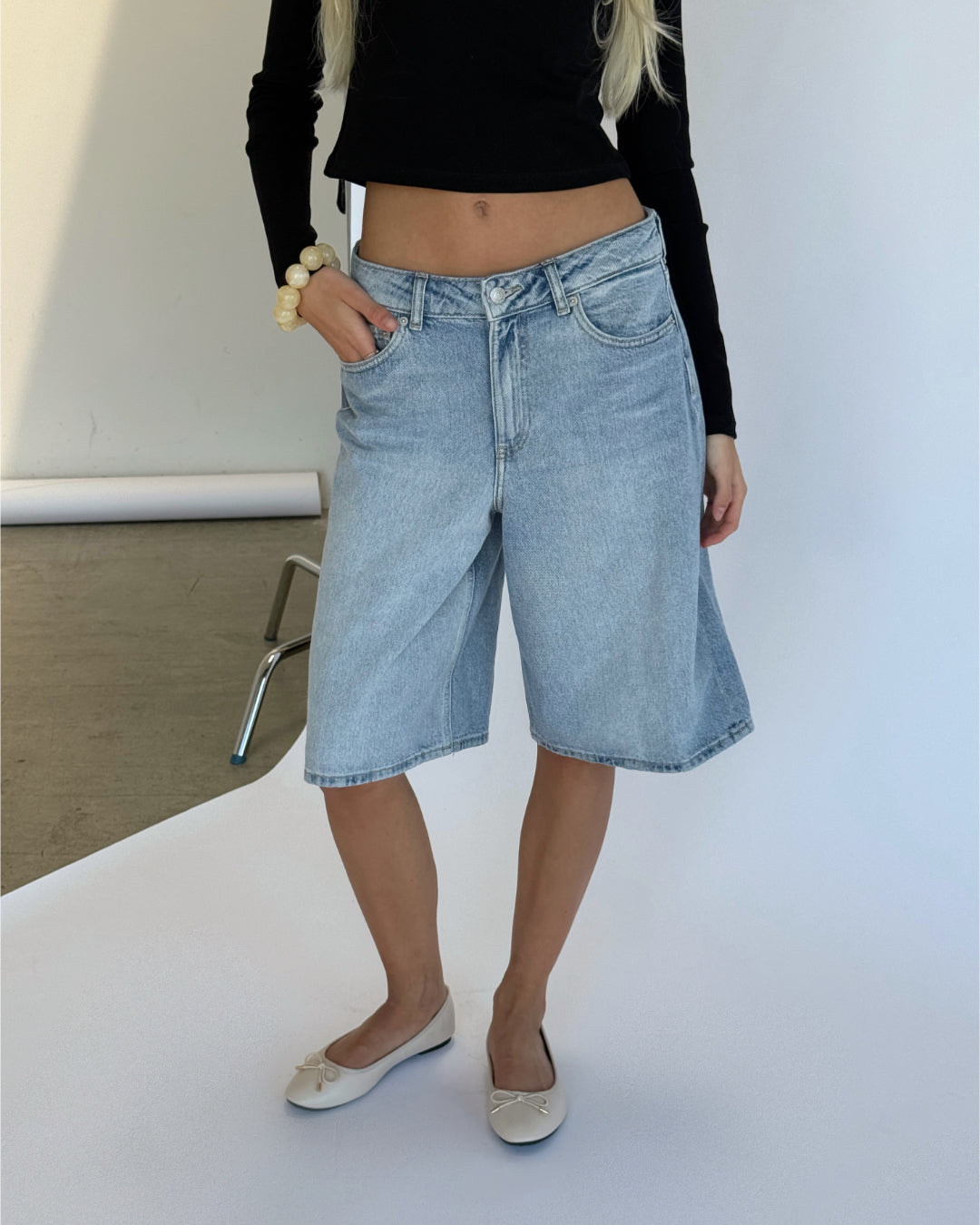 Modelbillede af blå TOKYO jorts. Set forfra. Fra BySofieSønderby