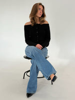VICTORIA off shoulder bluse sort