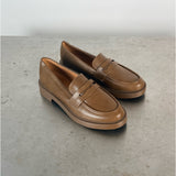 YASMIN loafers, lysebrun